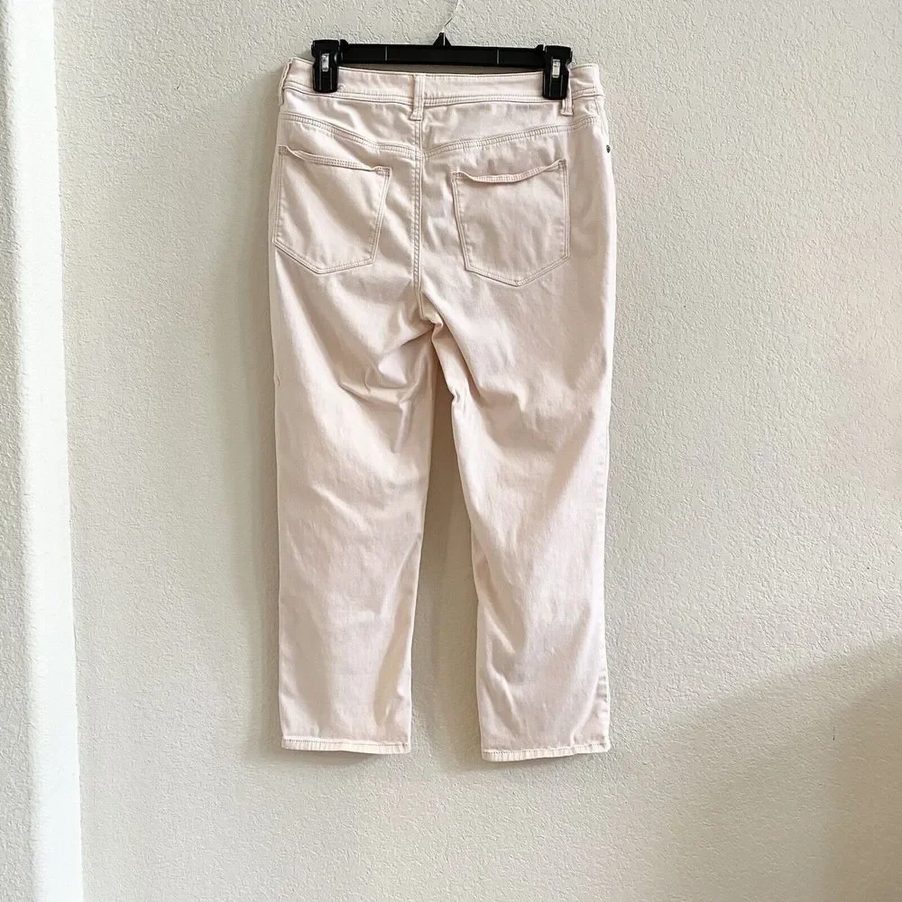 Chico’s Platinum Crop Pants‎ Peach Color Size 2) Stretch